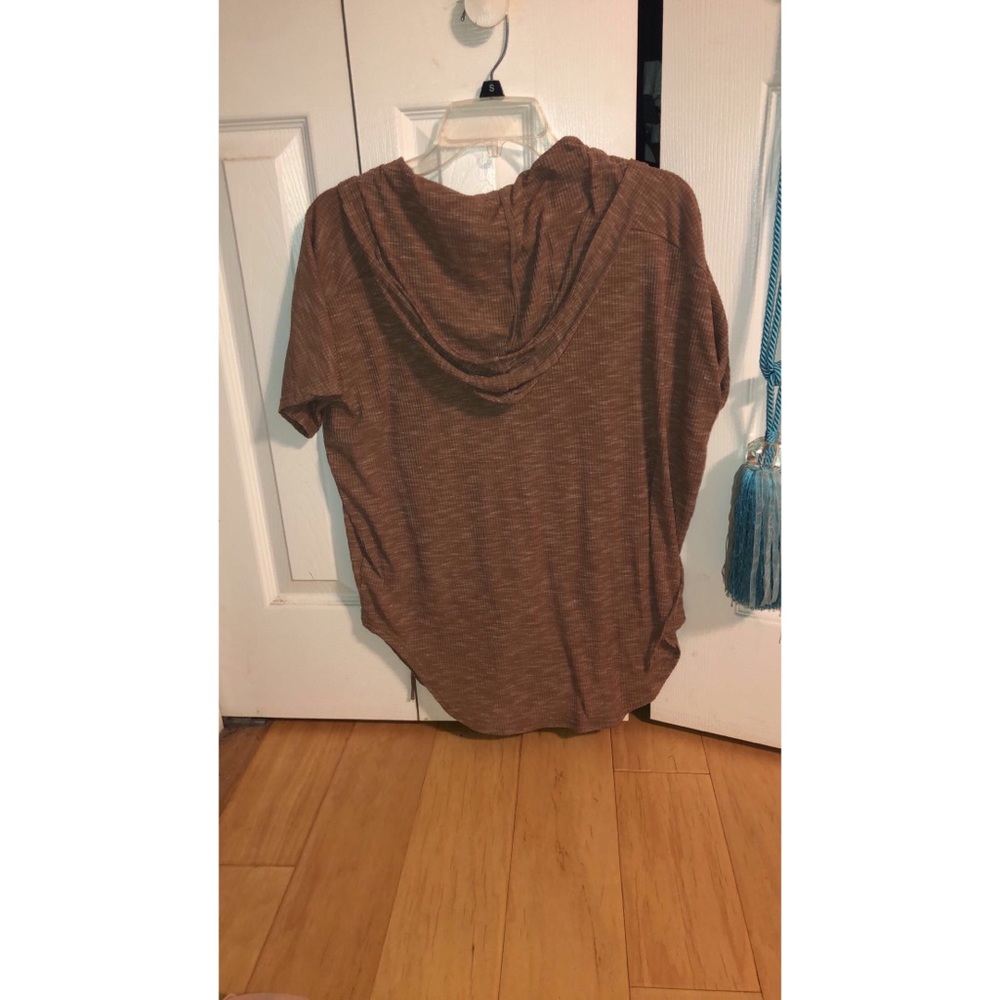 Clothes - Picture 4 of 8